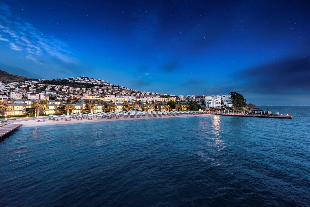 Swissotel Bodrum Beach Resort: Beach