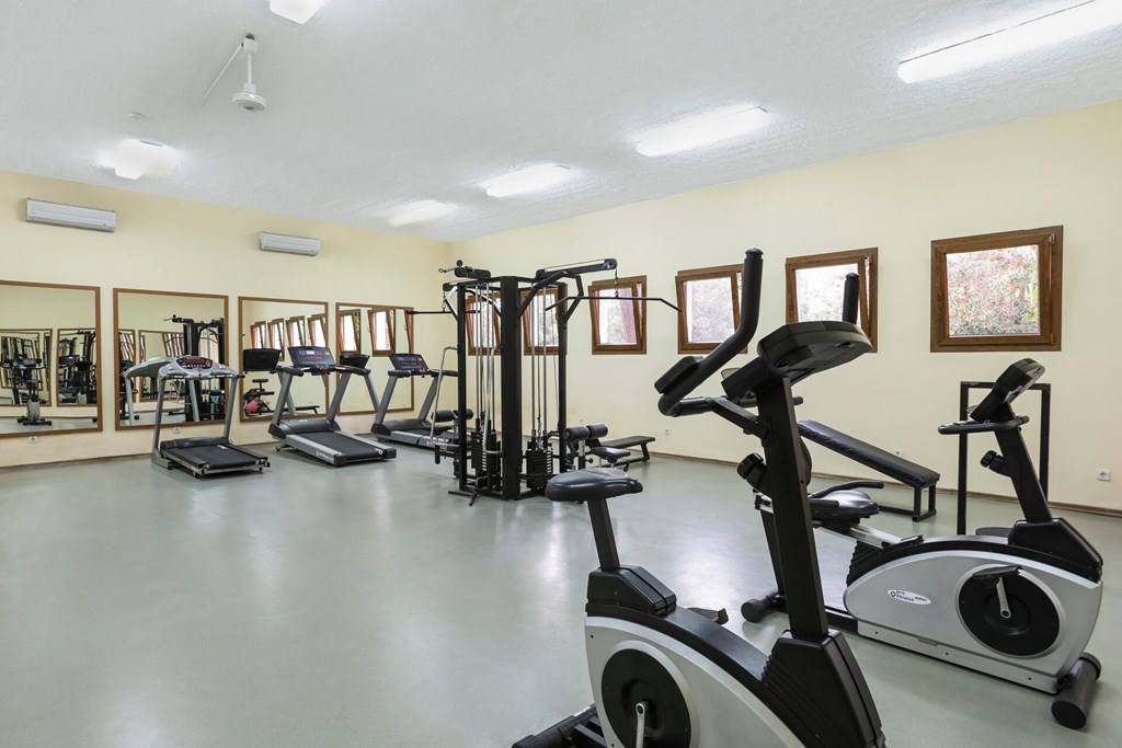 Kustur Club Holiday Village: Sports and Entertainment