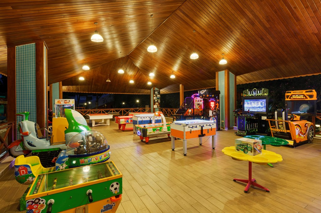 Kustur Club Holiday Village: Sports and Entertainment