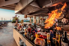 Charisma De Luxe Hotel: Restaurant - photo 27