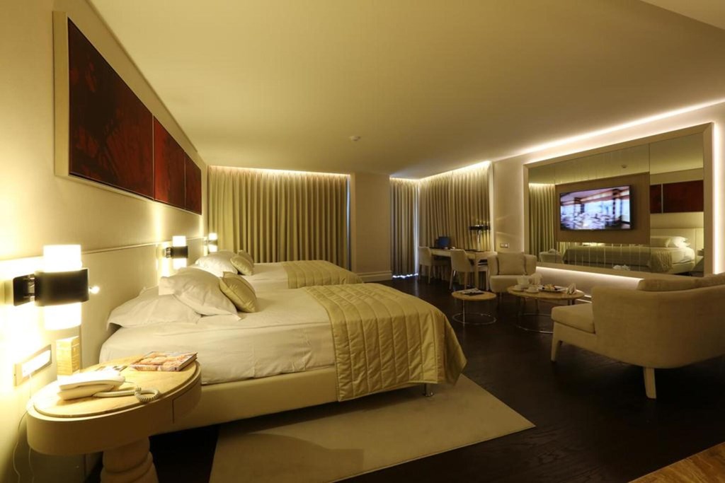 Charisma De Luxe Hotel: Room SINGLE SUPERIOR