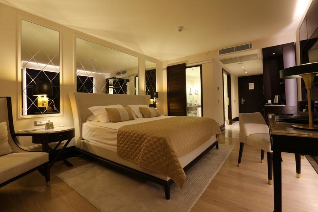 Charisma De Luxe Hotel: Room DOUBLE SUPERIOR LAND VIEW