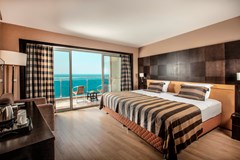 Charisma De Luxe Hotel: Room - photo 18
