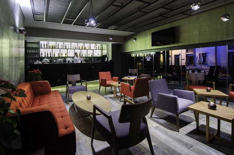 Ilayda Avantgarde Hotel: Bar