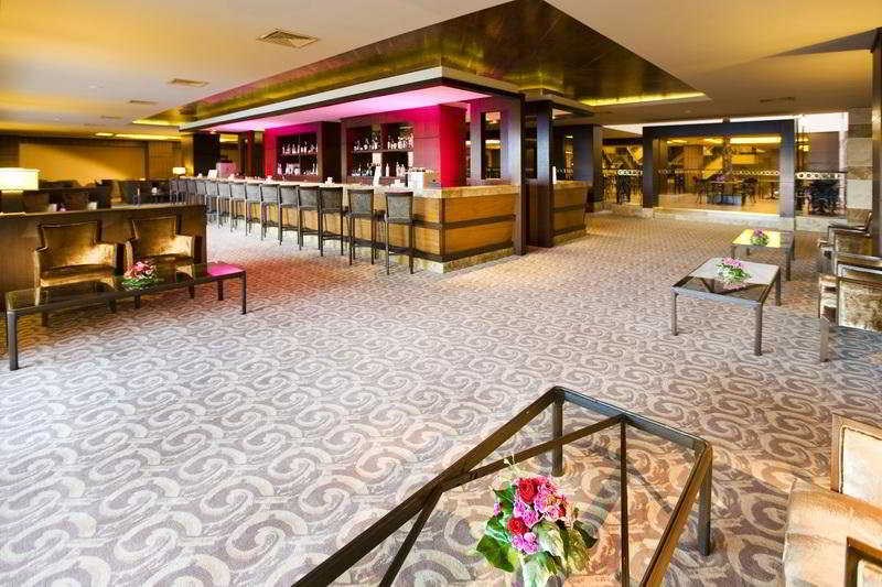 Fantasia Hotel De Luxe Kusadasi: Bar