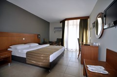 Surtel: Room - photo 16