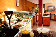 FAUSTINA HOTEL & SPA: Restaurant - photo 7