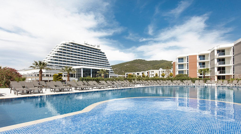 Palm Wings Ephesus Resort Hotel: Pool