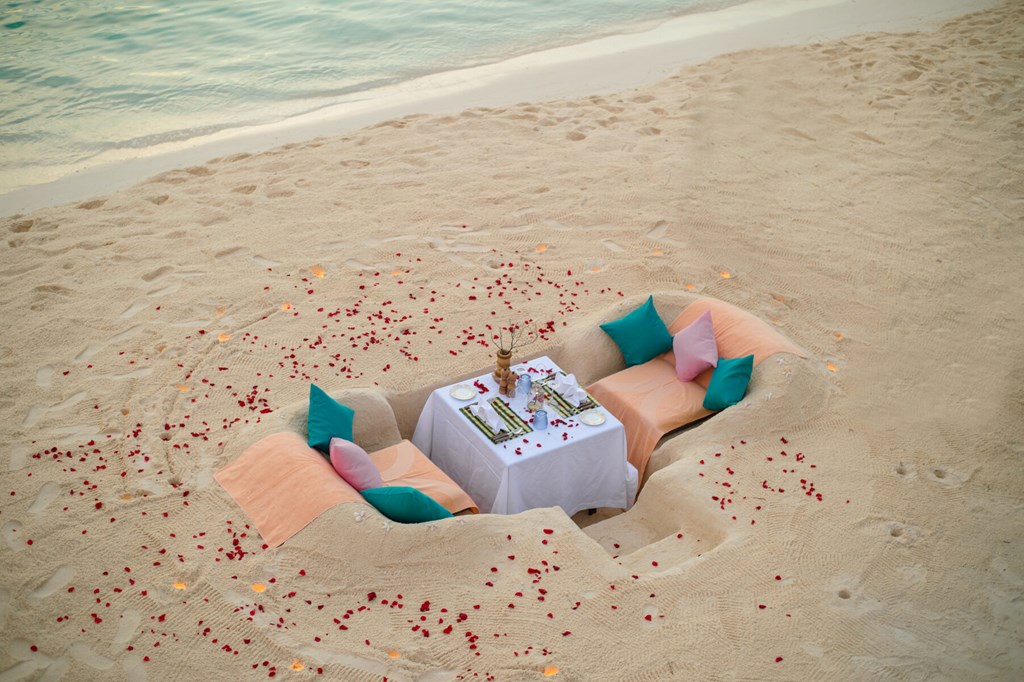 YOU and ME by Cocoon Maldives: Beach