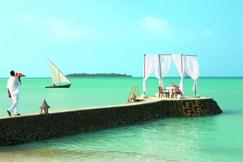 Taj Exotica Resort & Spa: Hotel exterior