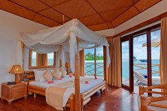Angaga Island Resort and Spa: Room - photo 3