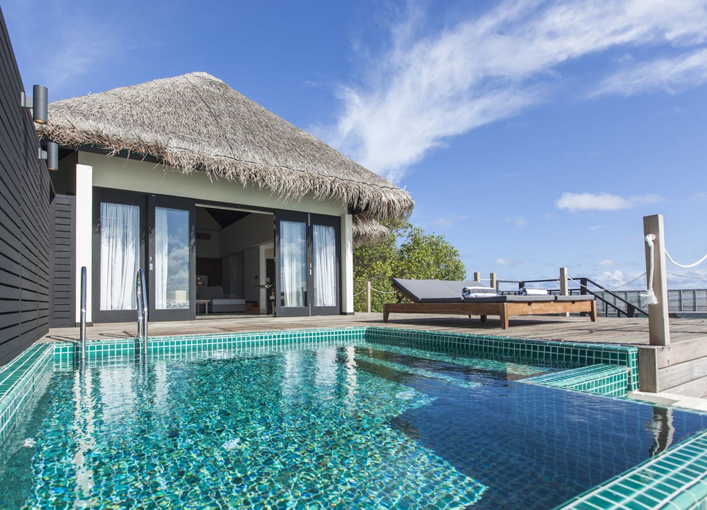 Outrigger Konotta Maldives Resort: Pool
