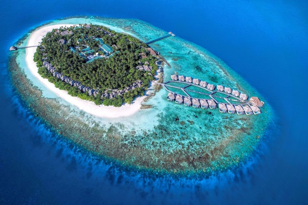 Outrigger Konotta Maldives Resort: Hotel exterior
