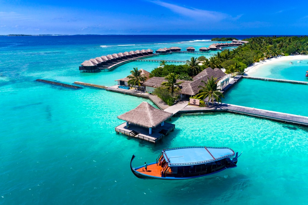 Sheraton Maldives Full Moon Resort & Spa: Hotel