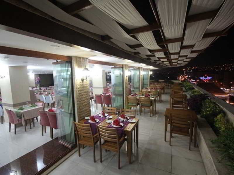 Grand Corner Boutique Hotel: Restaurant