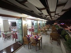 Grand Corner Boutique Hotel: Restaurant - photo 3