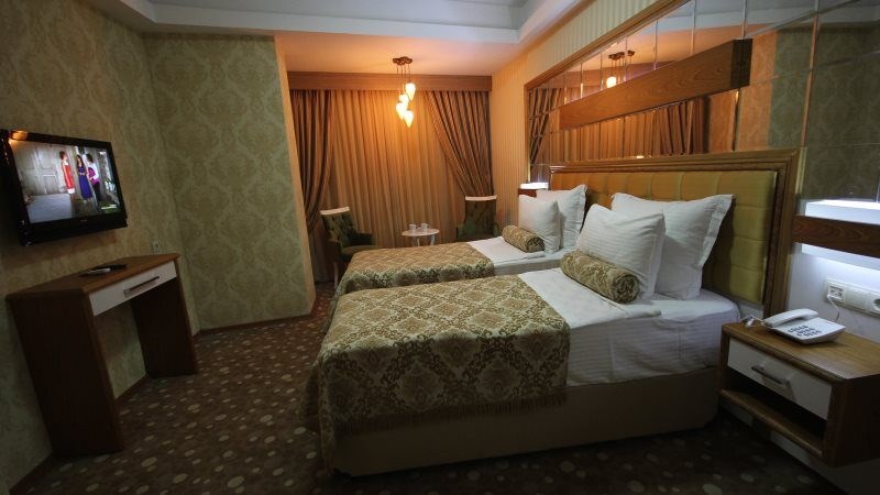 Grand Corner Boutique Hotel: Room