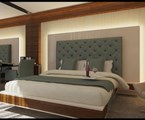 Elara Hotel: Room
