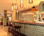 DoubleTree by Hilton Seychelles - Allamanda: Bar