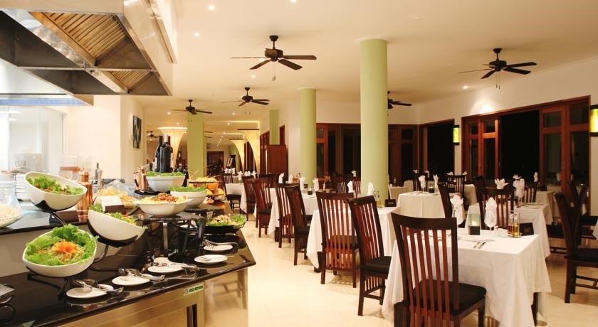 DoubleTree by Hilton Seychelles - Allamanda: Restaurant