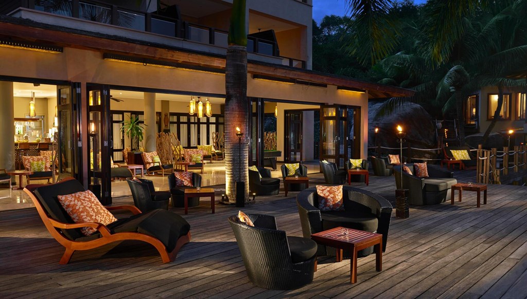 DoubleTree by Hilton Seychelles - Allamanda: Terrace