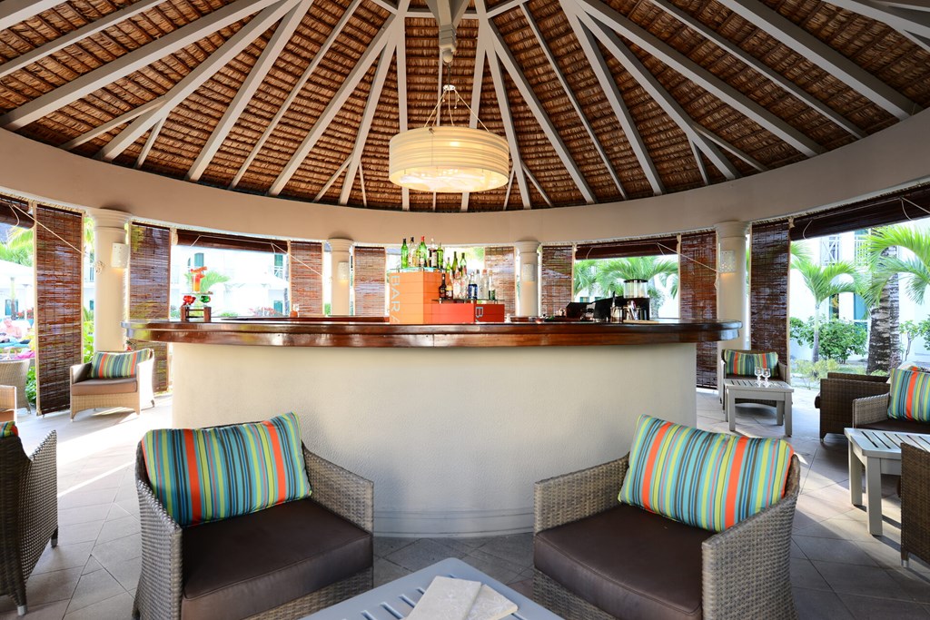 Veranda Palmar Beach Hotel & Spa: Bar