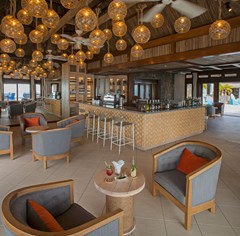 C Mauritius: Bar - photo 2