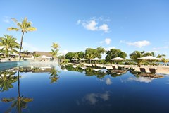 Radisson Blu Azuri Resort & Spa Mauritius: Pool - photo 9