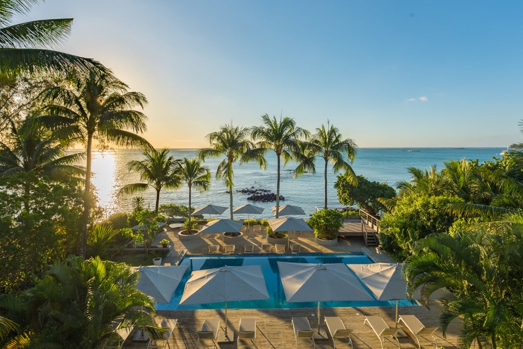 Mon Choisy Beach R: General view