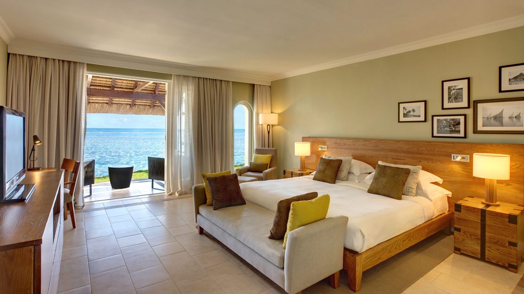 Outrigger Mauritius Beach Resort: Room DOUBLE DELUXE BEACH FRONT
