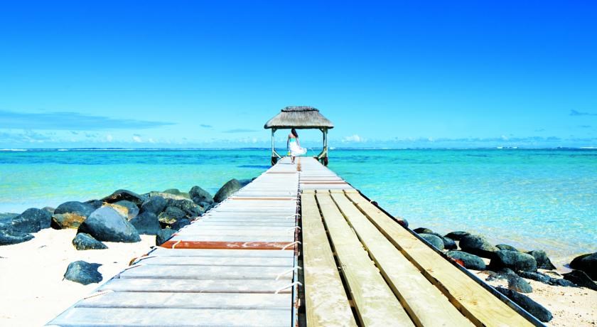 Outrigger Mauritius Beach Resort: Beach