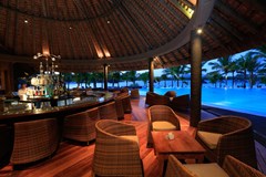 Shandrani Beachcomber Resort & Spa: Bar - photo 9