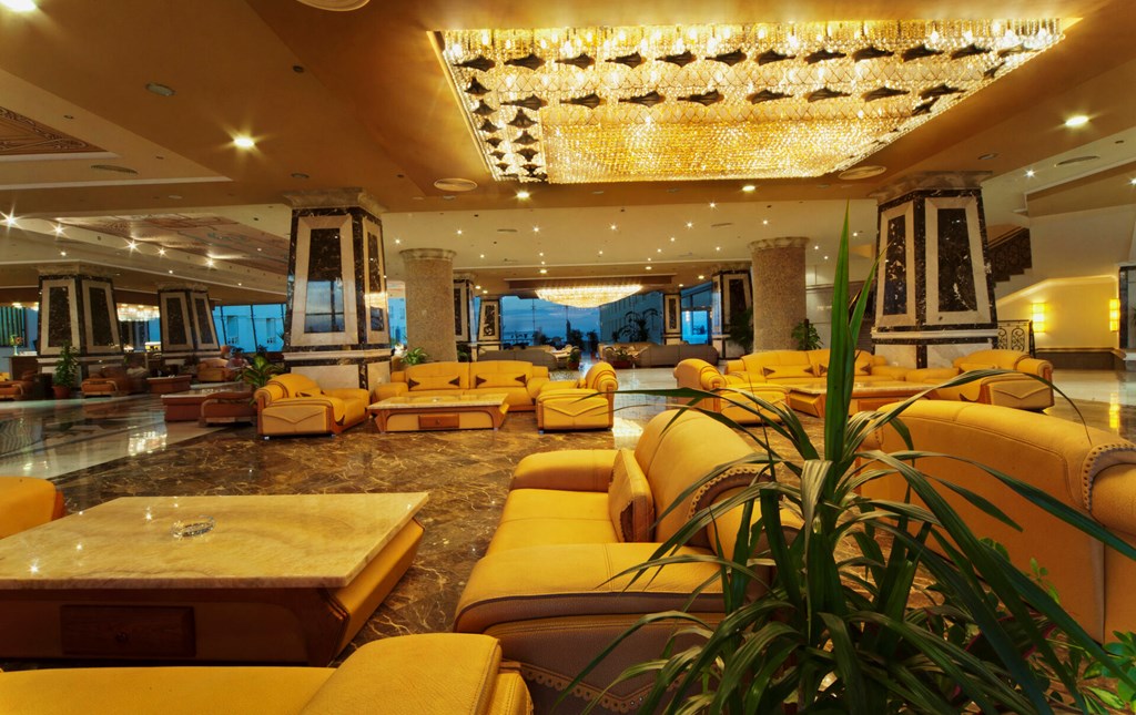 AMC Royal Hotel & Spa: Lobby