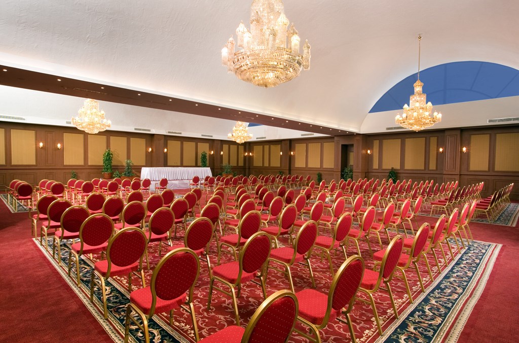 Titanic Resort Aqua Park: Conferences