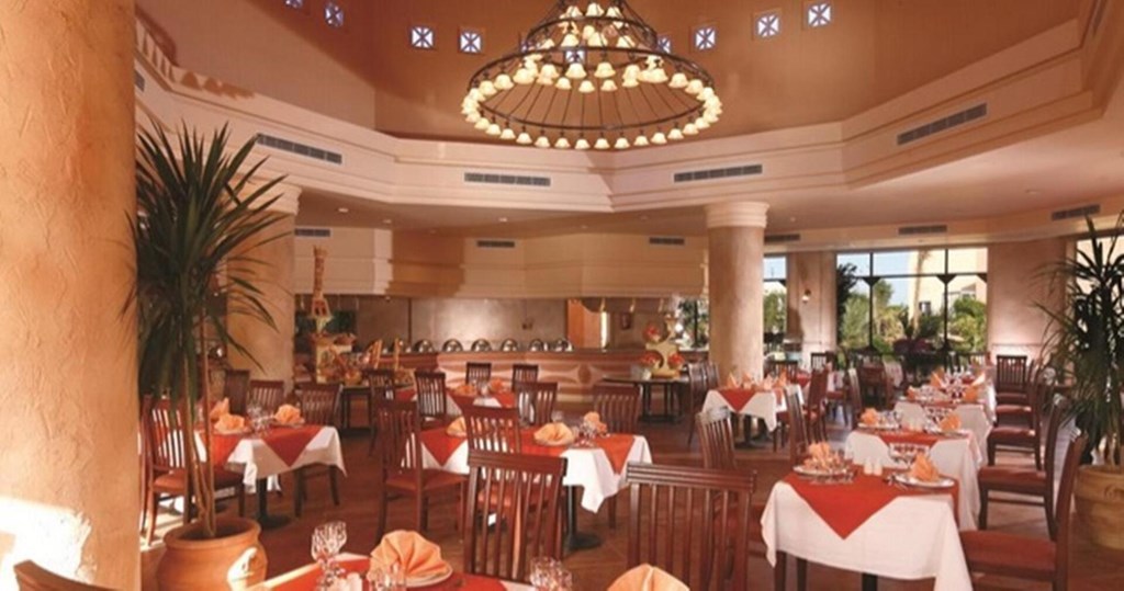 Charmillion Aqua Park : Restaurant