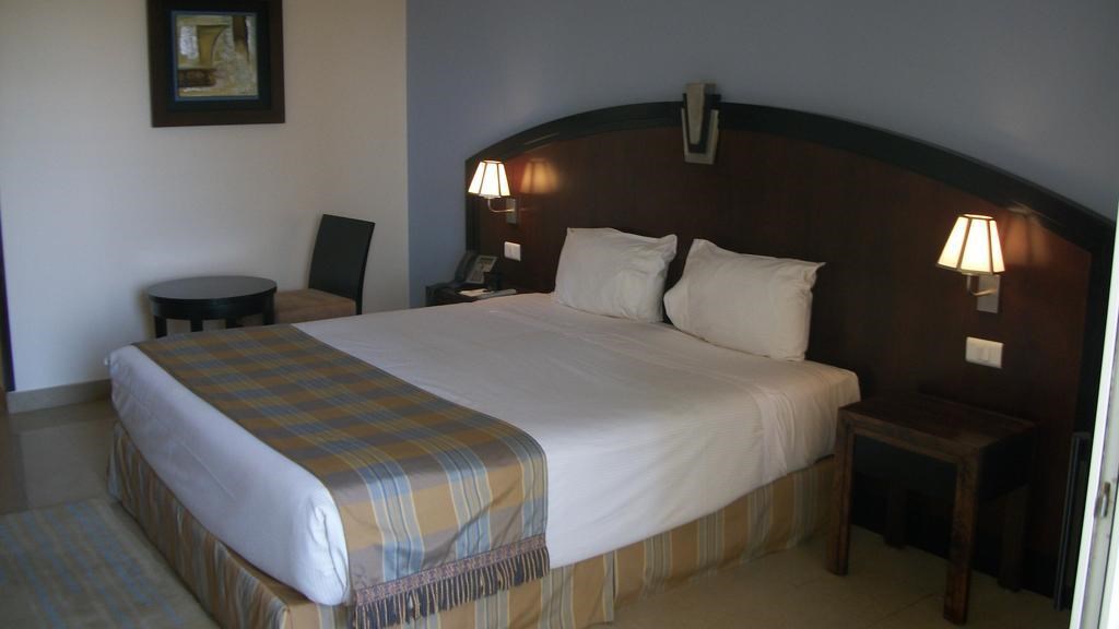 Stella Di Mare Beach Hotel: Room