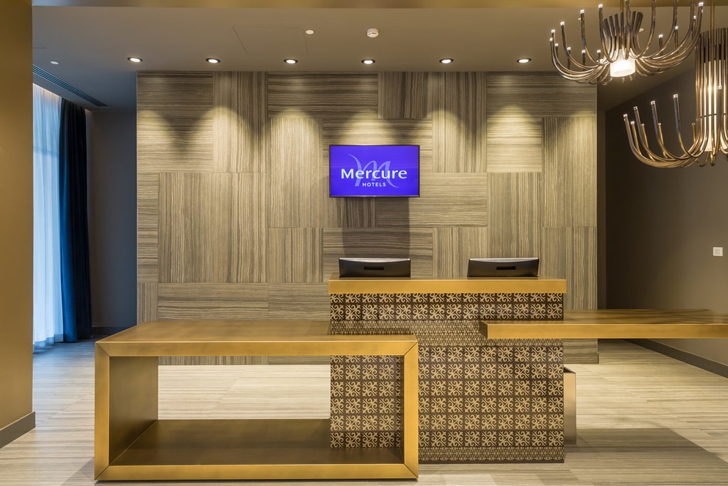 Mercure Almaty City Center: Lobby