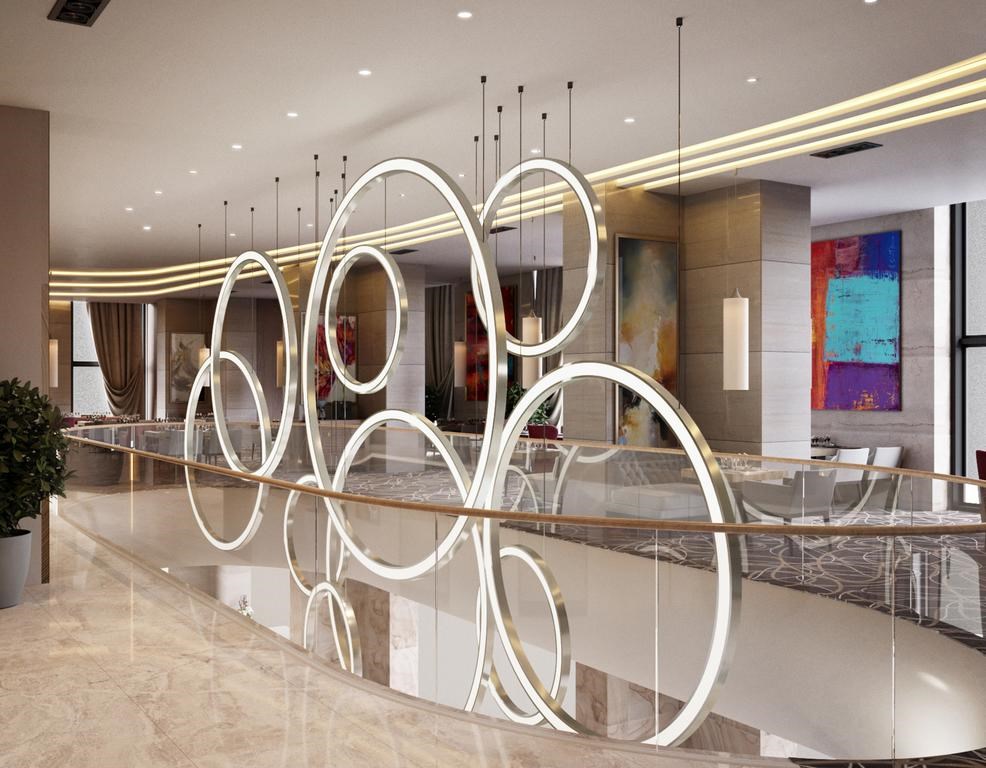 DoubleTree by Hilton Almaty: Lobby