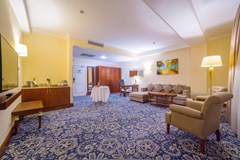 Ramada by Wyndham Almaty: Room SUITE DELUXE - photo 17