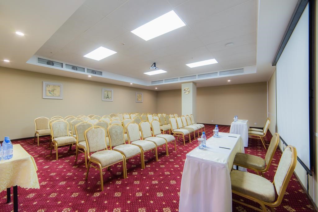 Shera Park Inn Almaty: Conferences