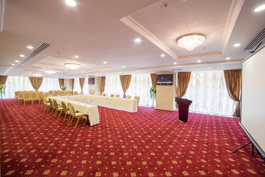 Shera Park Inn Almaty: Conferences