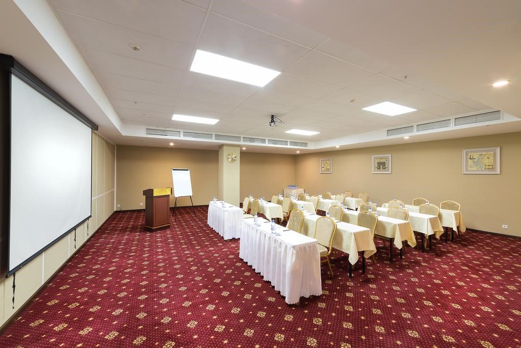 Shera Park Inn Almaty: Conferences