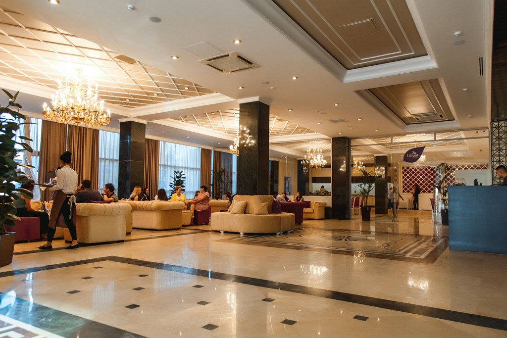 Golden Mir Hotel & Spa: Restaurant