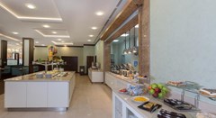 Hilton Garden Inn Astana: Restaurant - photo 13