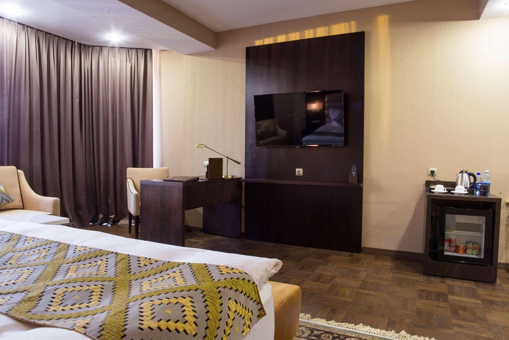 Best Western Plus Astana: Room DOUBLE PREMIUM KING BED