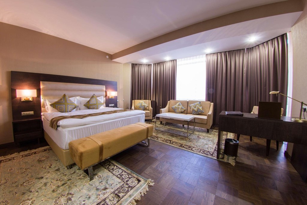 Best Western Plus Astana: Room DOUBLE PREMIUM KING BED