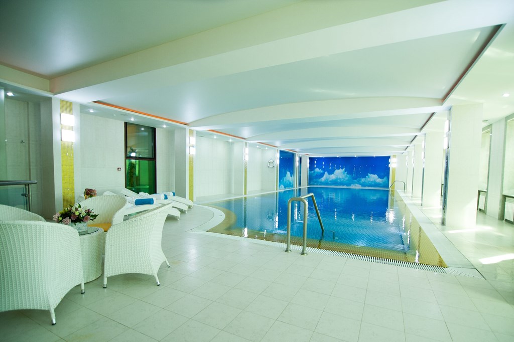 Kazzhol Hotel Astana: Pool