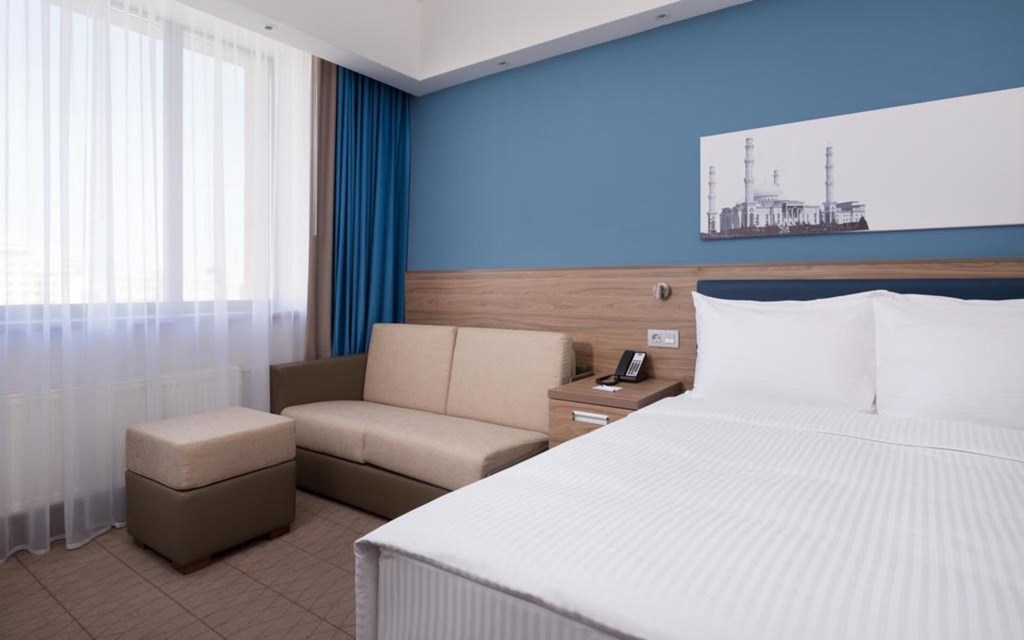 Hampton Inn Astana: Room