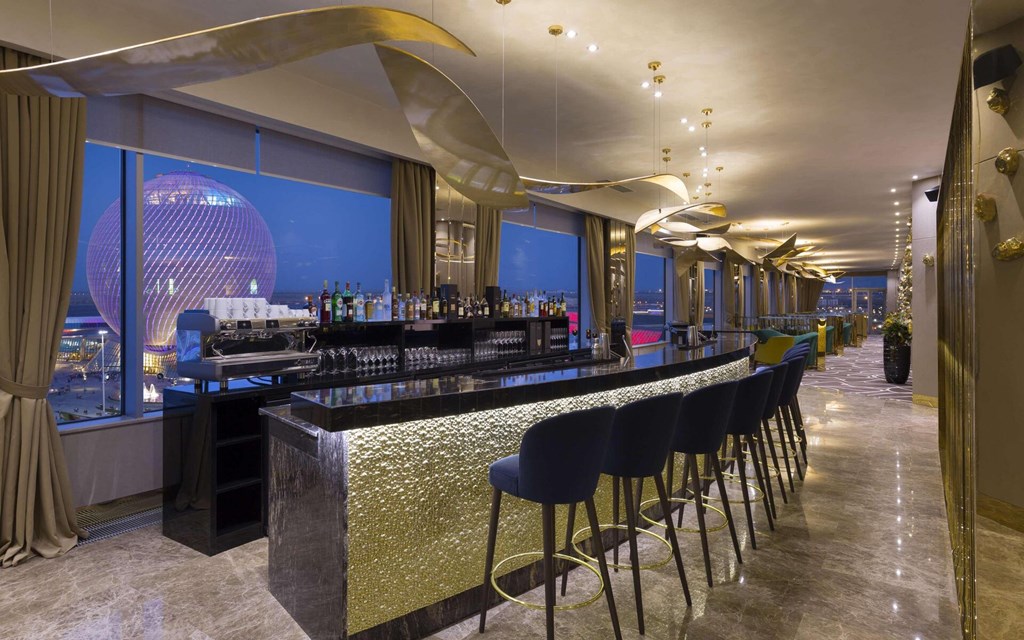 Hilton Astana: Bar