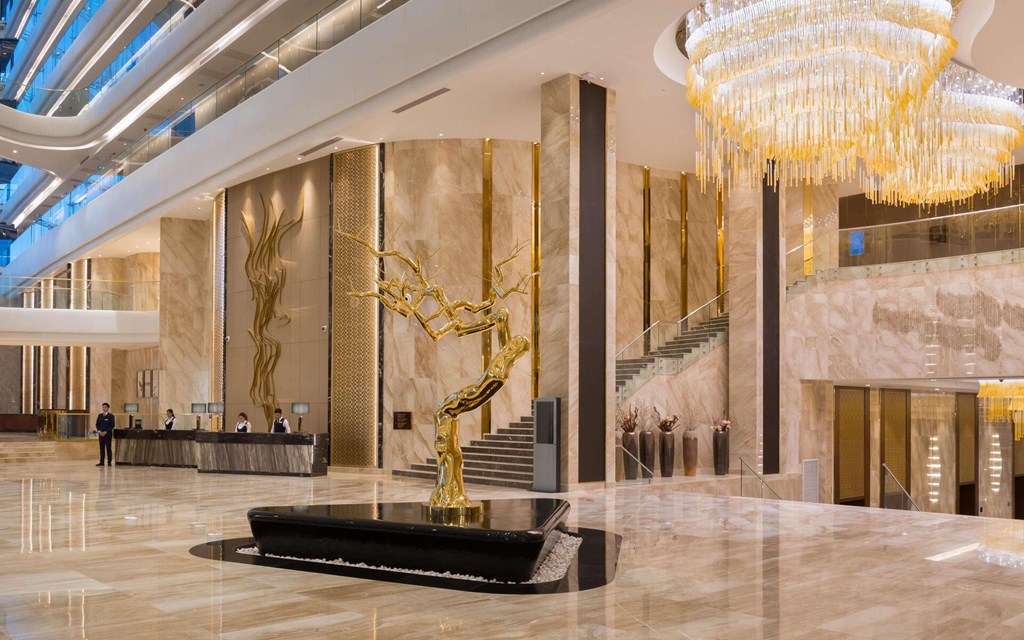 Hilton Astana: Lobby